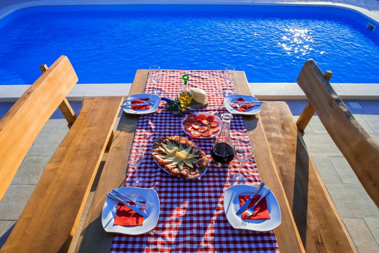 Villa Terra With Heated Pool Marina Extérieur photo