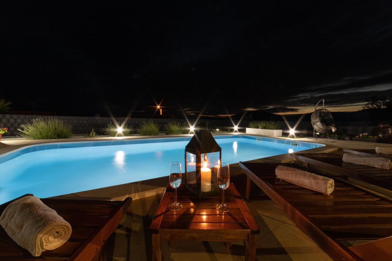 Villa Terra With Heated Pool Marina Extérieur photo