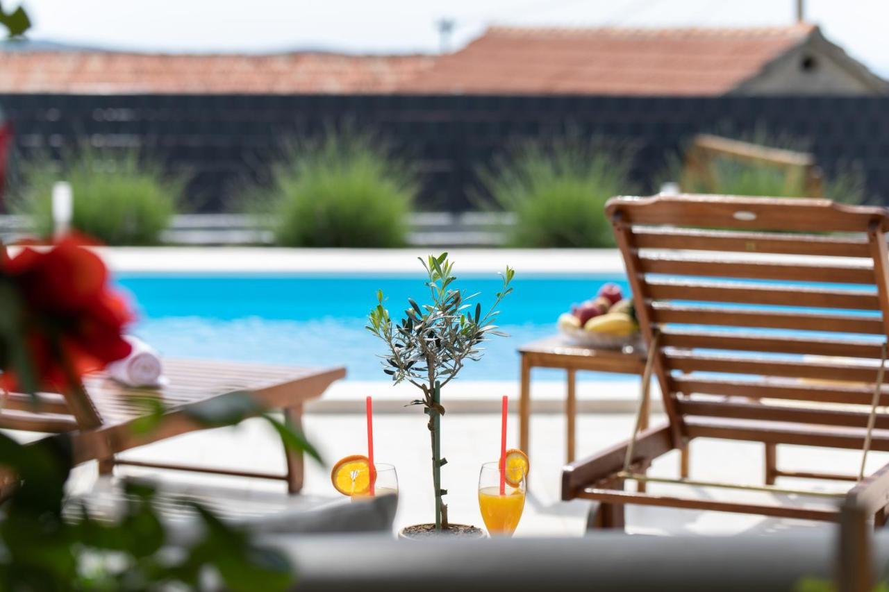 Villa Terra With Heated Pool Marina Extérieur photo