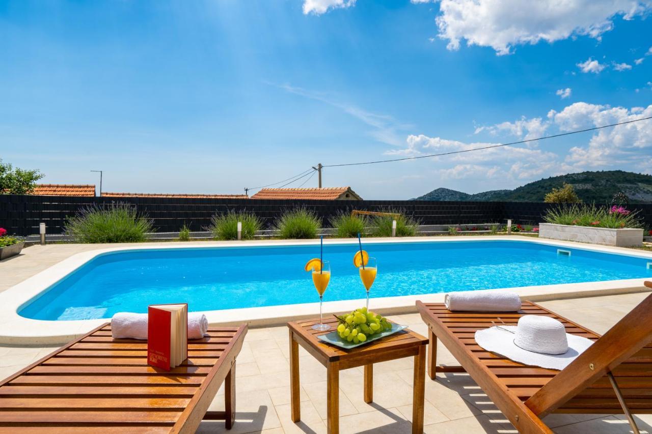 Villa Terra With Heated Pool Marina Extérieur photo
