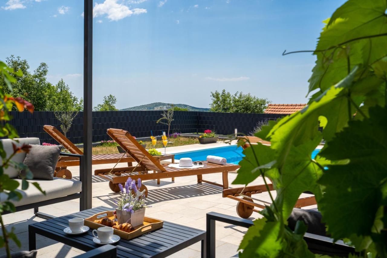 Villa Terra With Heated Pool Marina Extérieur photo