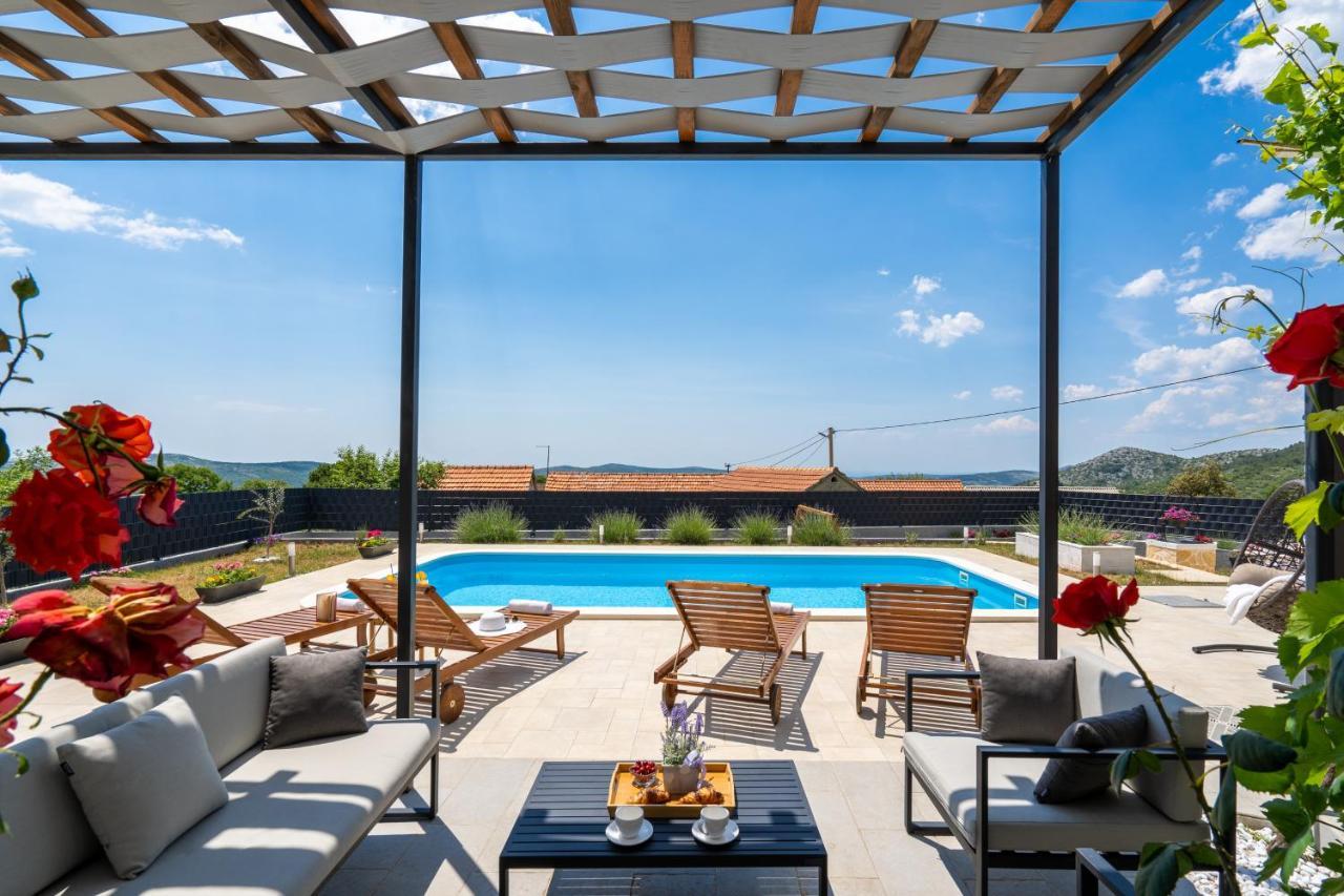 Villa Terra With Heated Pool Marina Extérieur photo